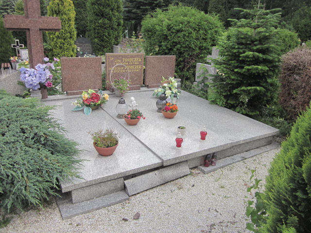 Anna Tomiczek 1926 Kowary - Grobonet - Wyszukiwarka osób pochowanych