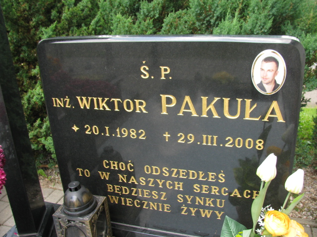 Grób Wiktor Pakuła